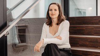 Porträt einer Frau.