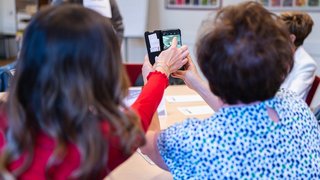 Teilnehmende bei einem Digital Überall Workshop.